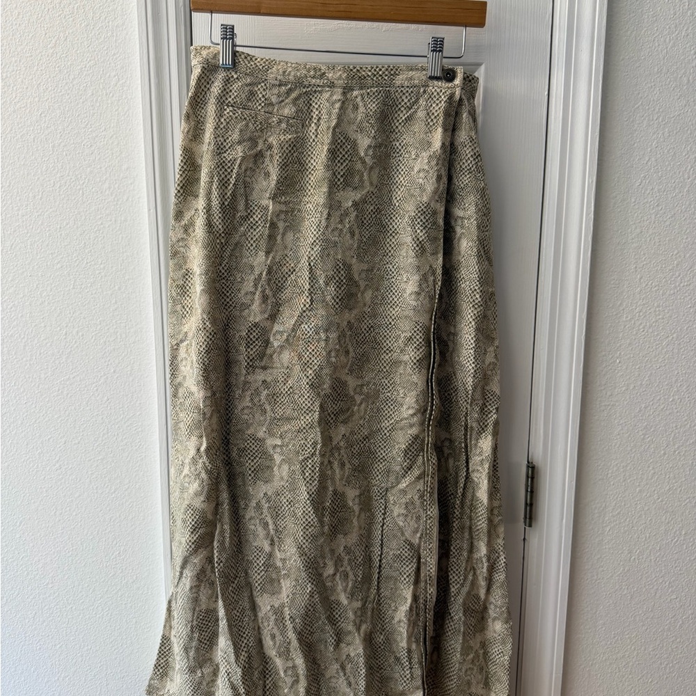 Liz Claiborne Neutral Snake-Print Maxi Skirt
